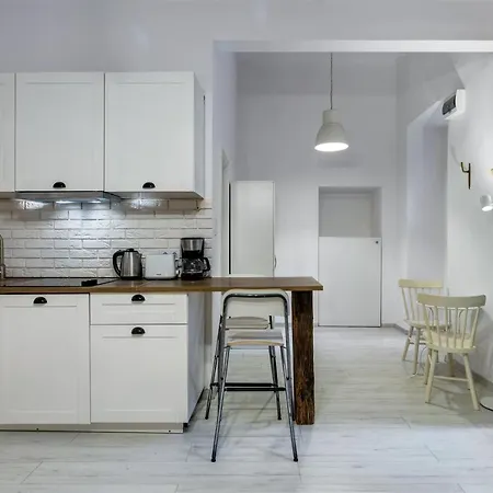Apartment Timber Town