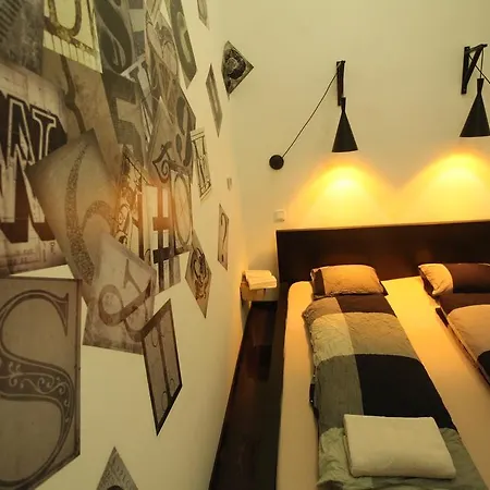 Apartment Timber Town *